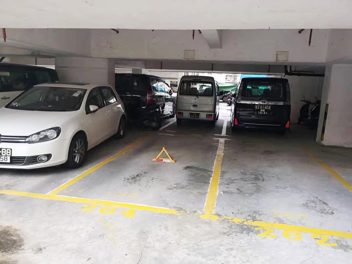 出租海濱花園大車位有蓋