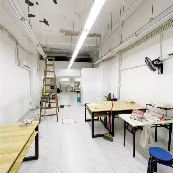 近青草街/永樂戲院 信明大廈 地铺出租